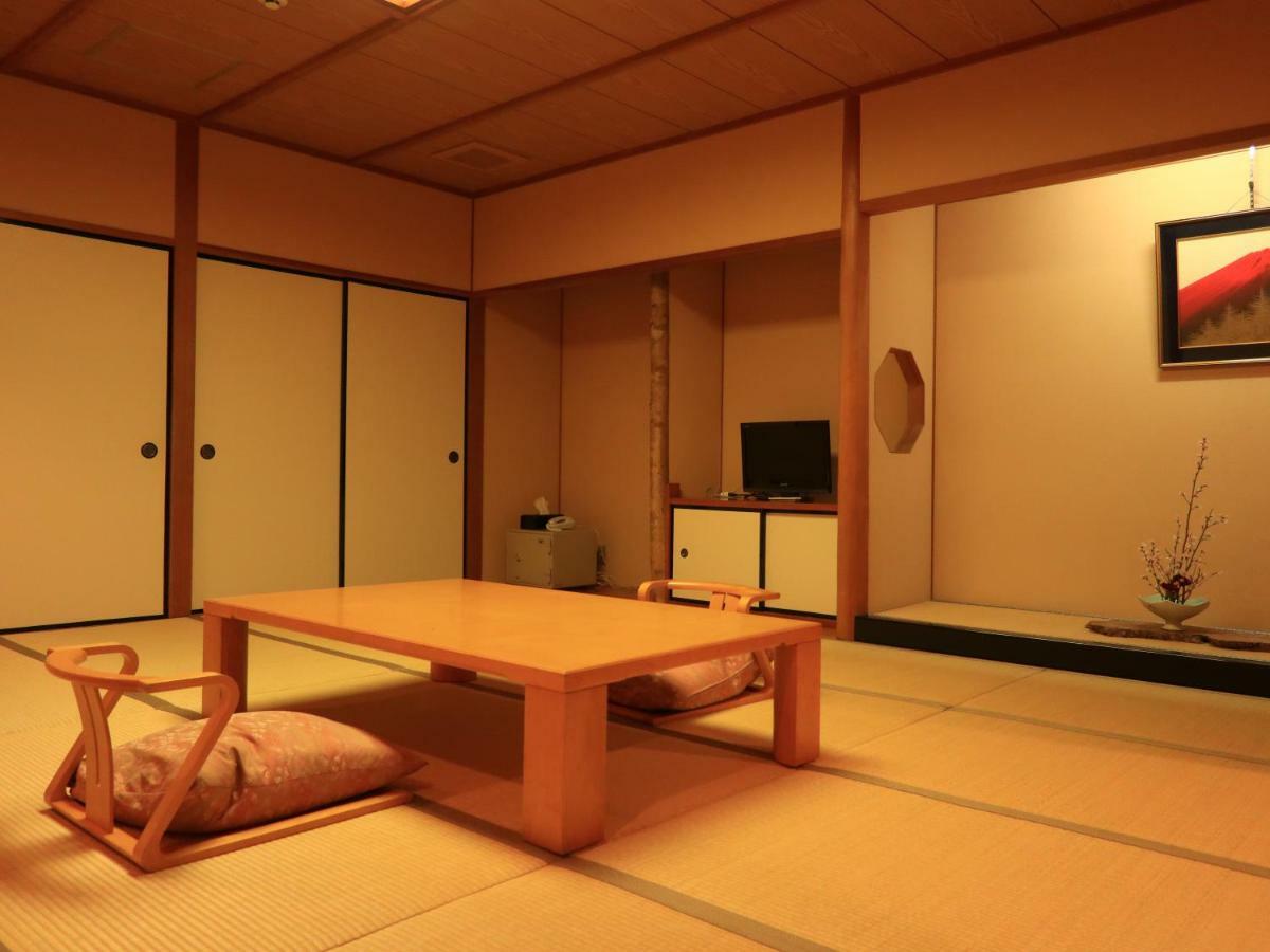 Izumiya Ryokan Киото Экстерьер фото